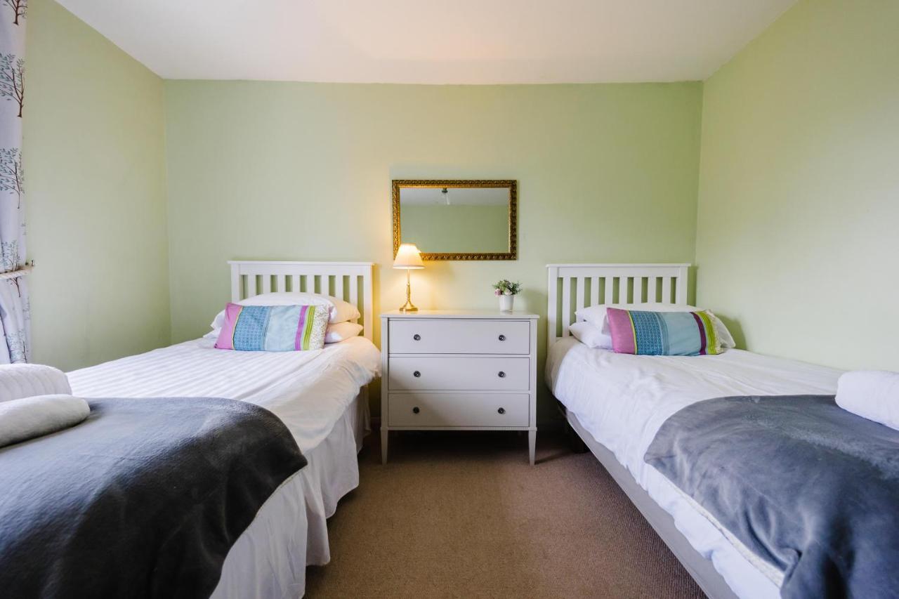 May Tree Cottage Manorbier 5 Mins From The Beach Sleeps 4 Exteriér fotografie