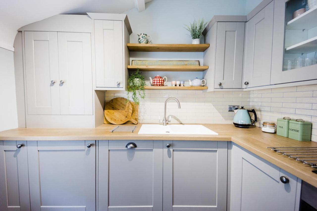 May Tree Cottage Manorbier 5 Mins From The Beach Sleeps 4 Exteriér fotografie